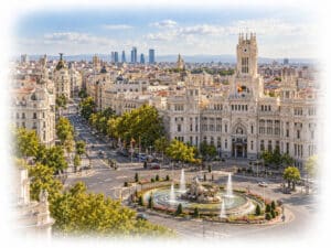 Plaza de Cibeles, Palacio de Cibeles and the Madrid skyline